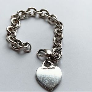 Tiffany & co. Silver link heart bracelet
